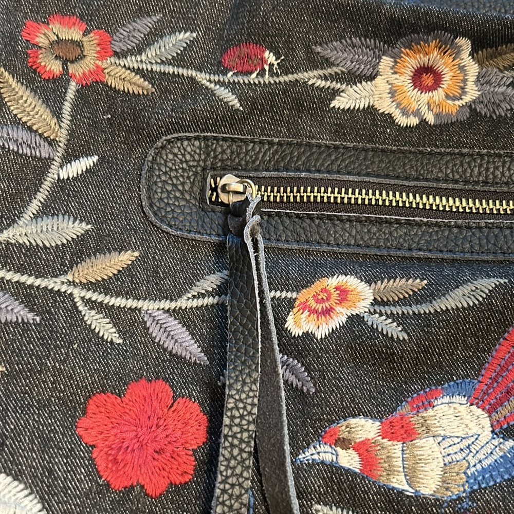 Johnny Was Krysha Overnight Bag/Anthropologie - Picture 11 of 12